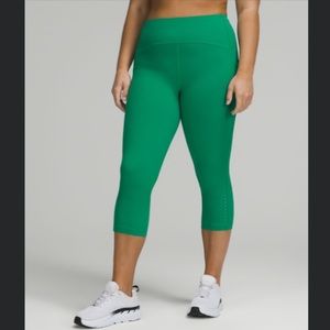 Lululemon High Rise Crop 23”